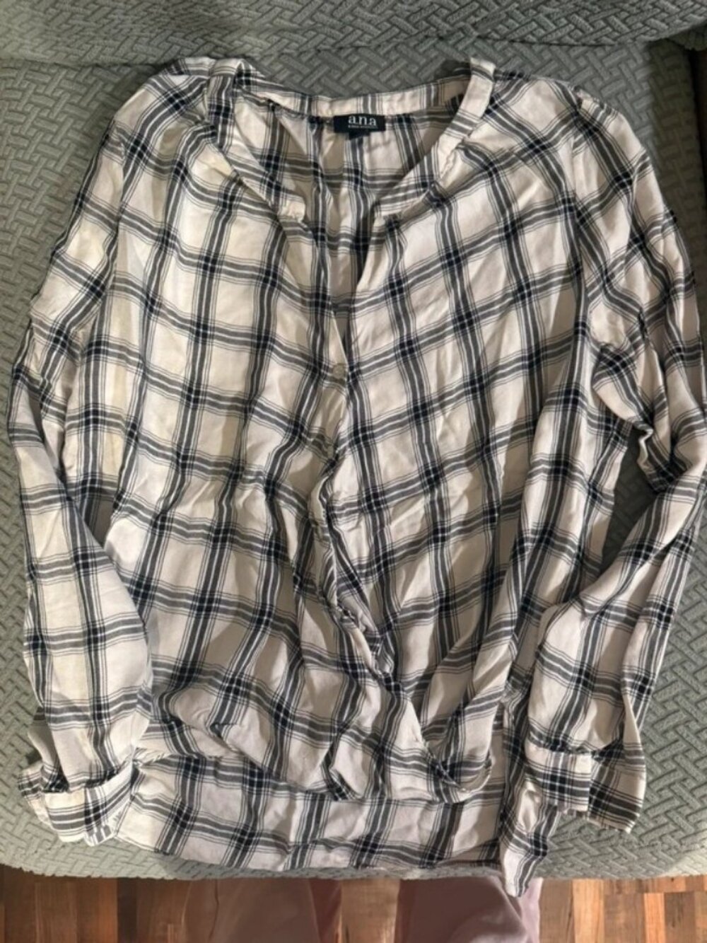 ANA Flannel - Picture 1 of 2